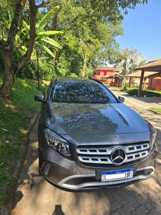 MERCEDES-BENZ GLA 200 1.6 CGI FLEX STYLE 7G-DCT